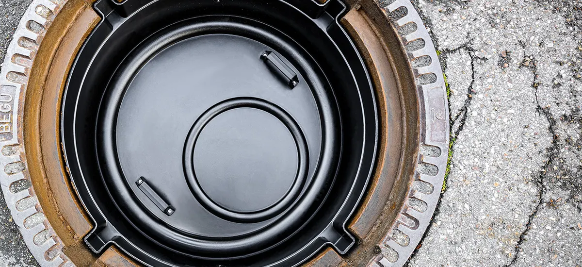 stoerk kuefers schachtverschluss im kanal